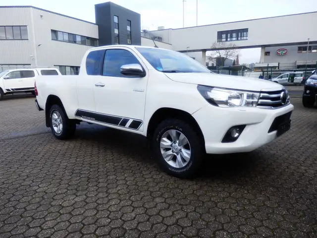 Toyota Hilux Extra Cab Comfort 4x4, Kamera, AHK, Relax Garantie