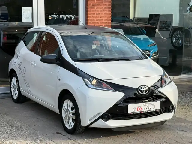 Toyota Aygo view 9