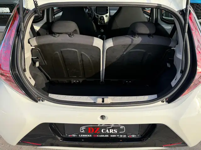 Toyota Aygo view 17