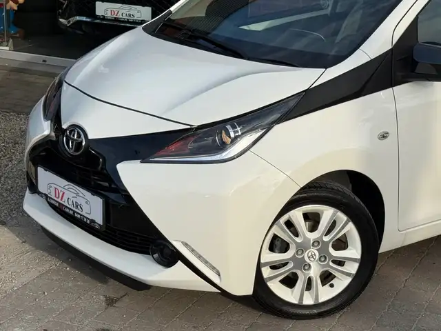 Toyota Aygo view 4
