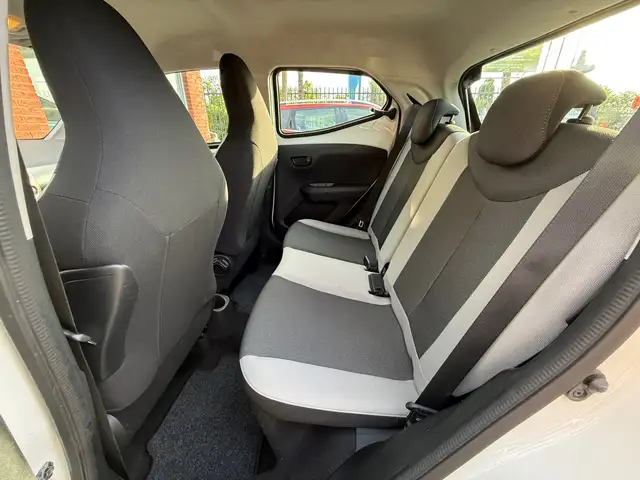 Toyota Aygo view 18