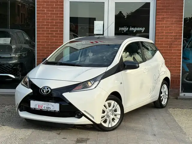 Toyota Aygo view 2