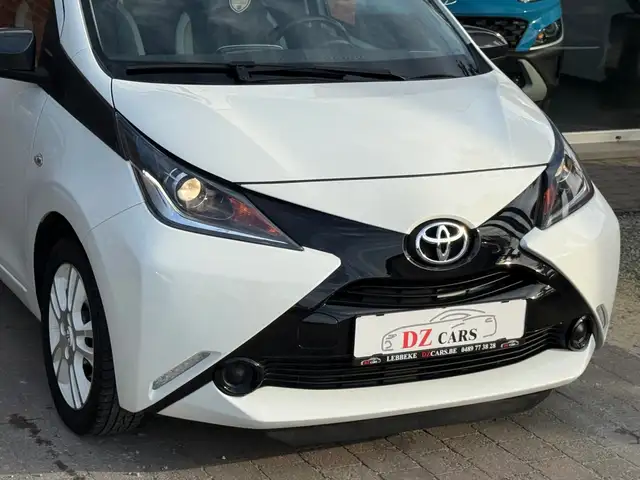 Toyota Aygo view 10
