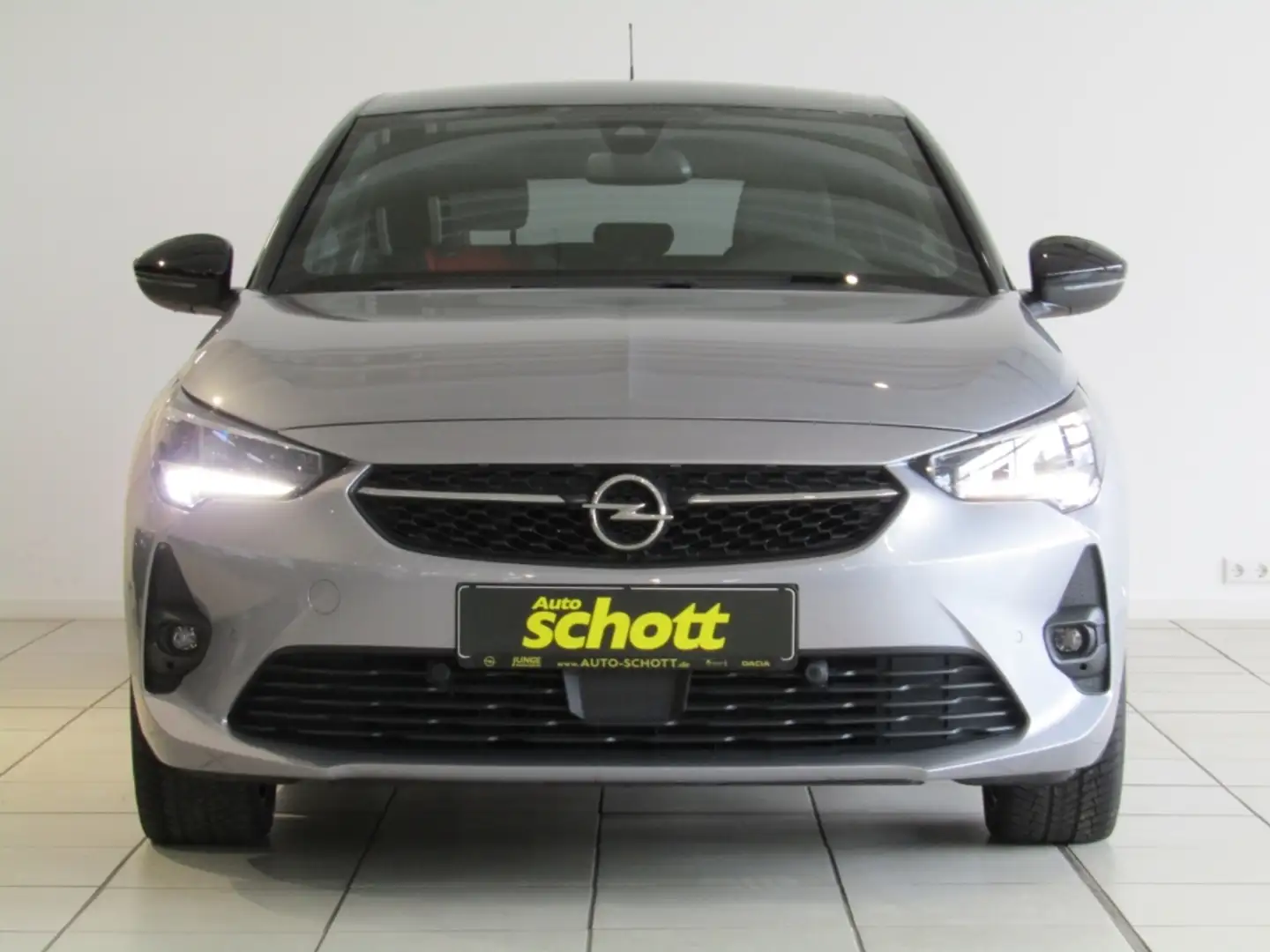 Opel Corsa-e F e GS NAV BT APP PDC KAM SHZ LHZ TEMP Gris - 2