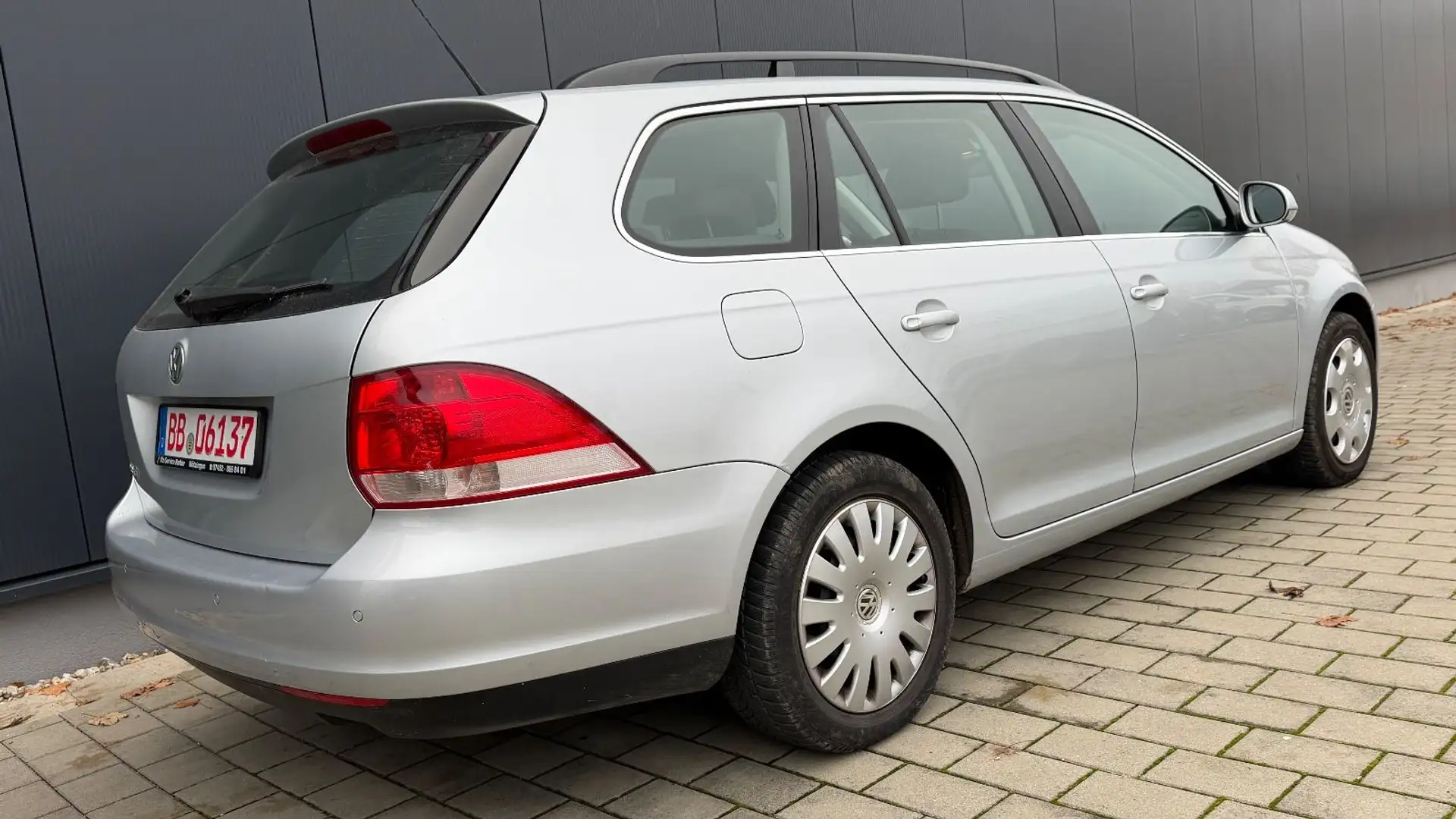 Volkswagen Golf 1.4 TSI 90kW -Klima-PDC-TÜV NEU-Garantie Silber - 2