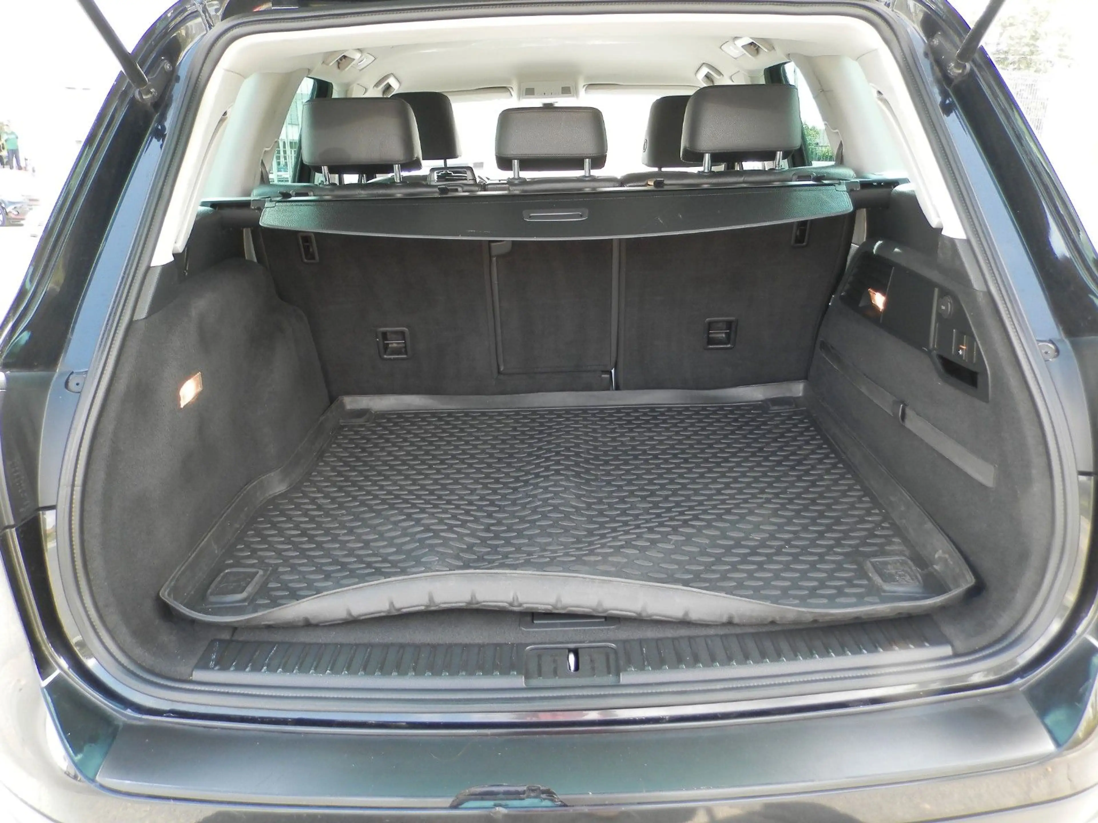 Volkswagen Touareg V6 TDI BMT"Bi-Xenon"Kamera"LED" — photo 4