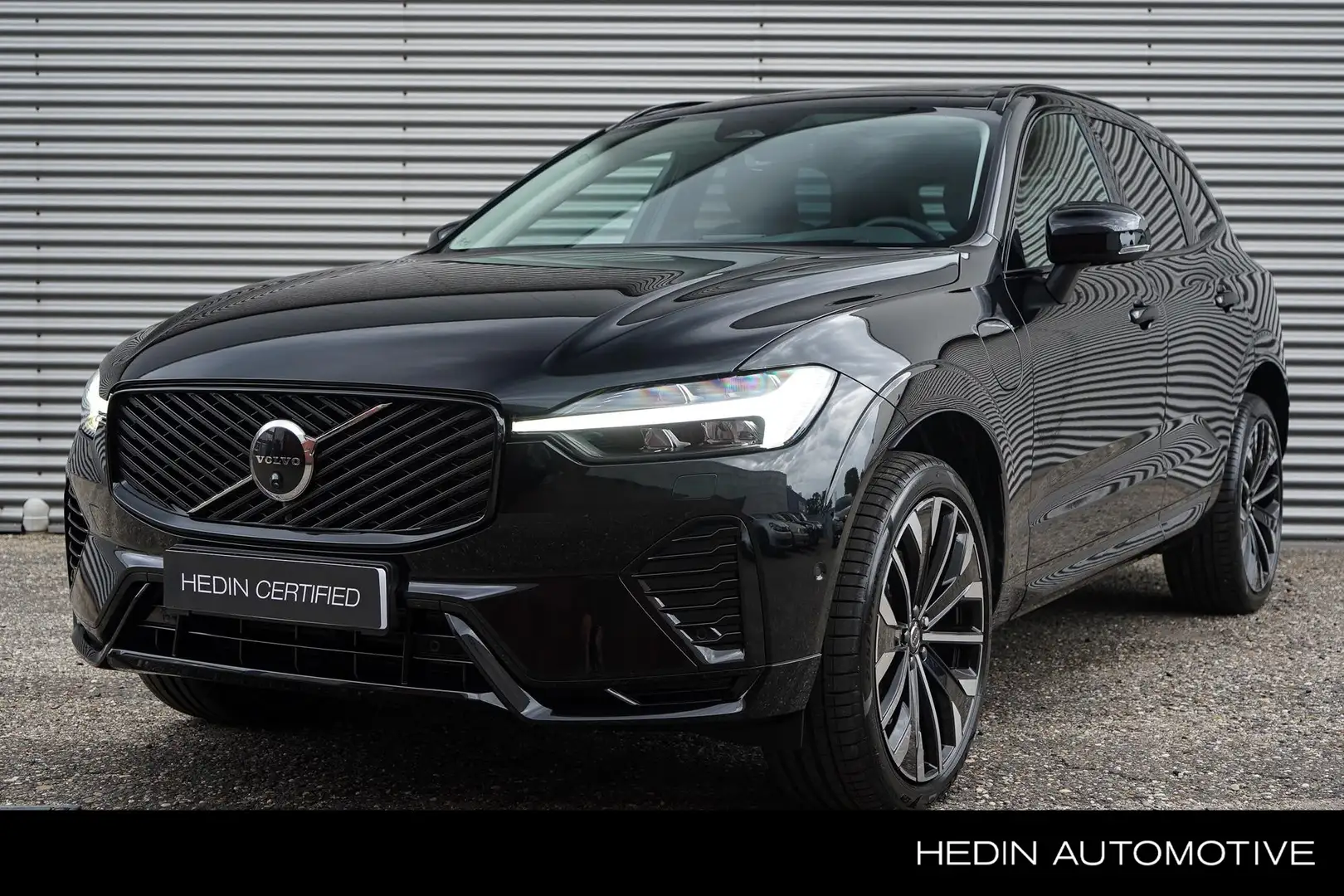 Volvo XC60 T8 Plug-in hybrid AWD Ultra Dark | 2250 kg Trekgew Noir - 1