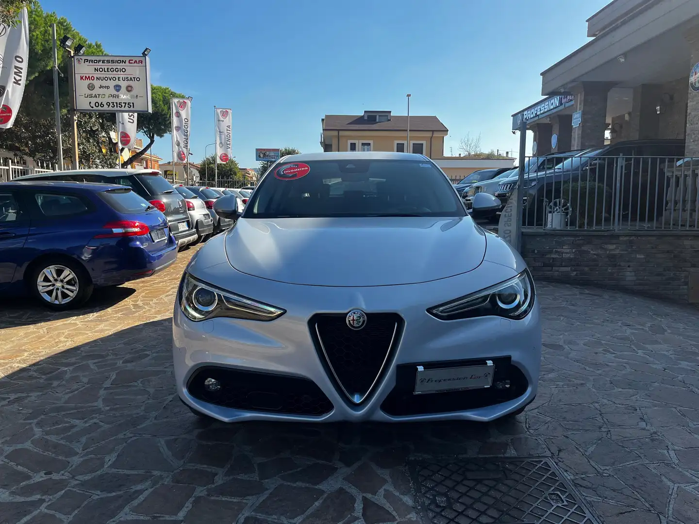 Alfa Romeo Stelvio Stelvio 2.2 t Sport tech rwd 160cv auto Silber - 2