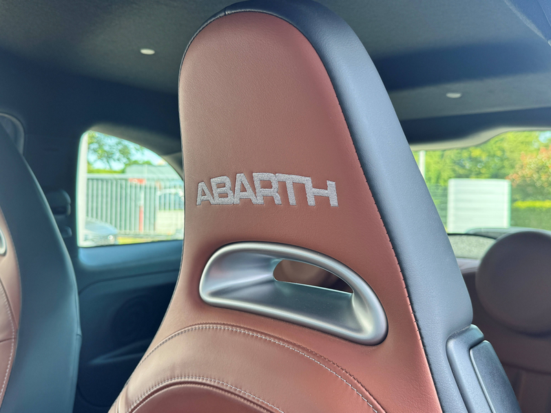 Abarth 595 595 1.4 T-Jet (EU6D) — photo 11