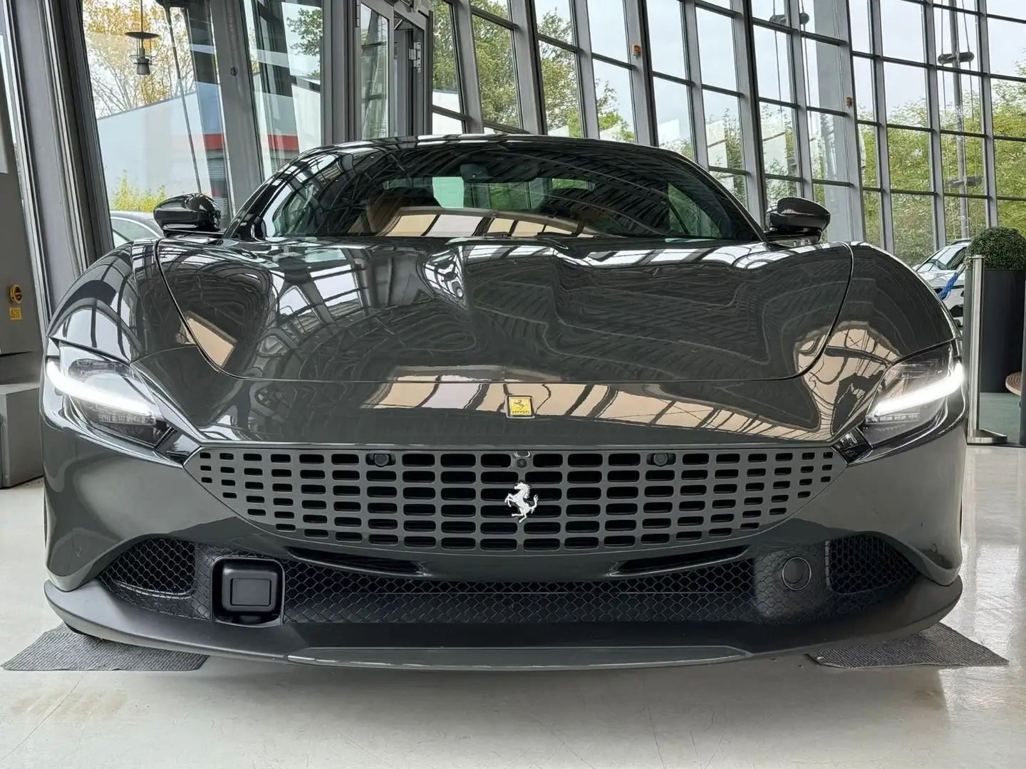 Ferrari Roma 3.9 T V8 Spider DCT Matrix/360/JBL/ADAS Gris - 2