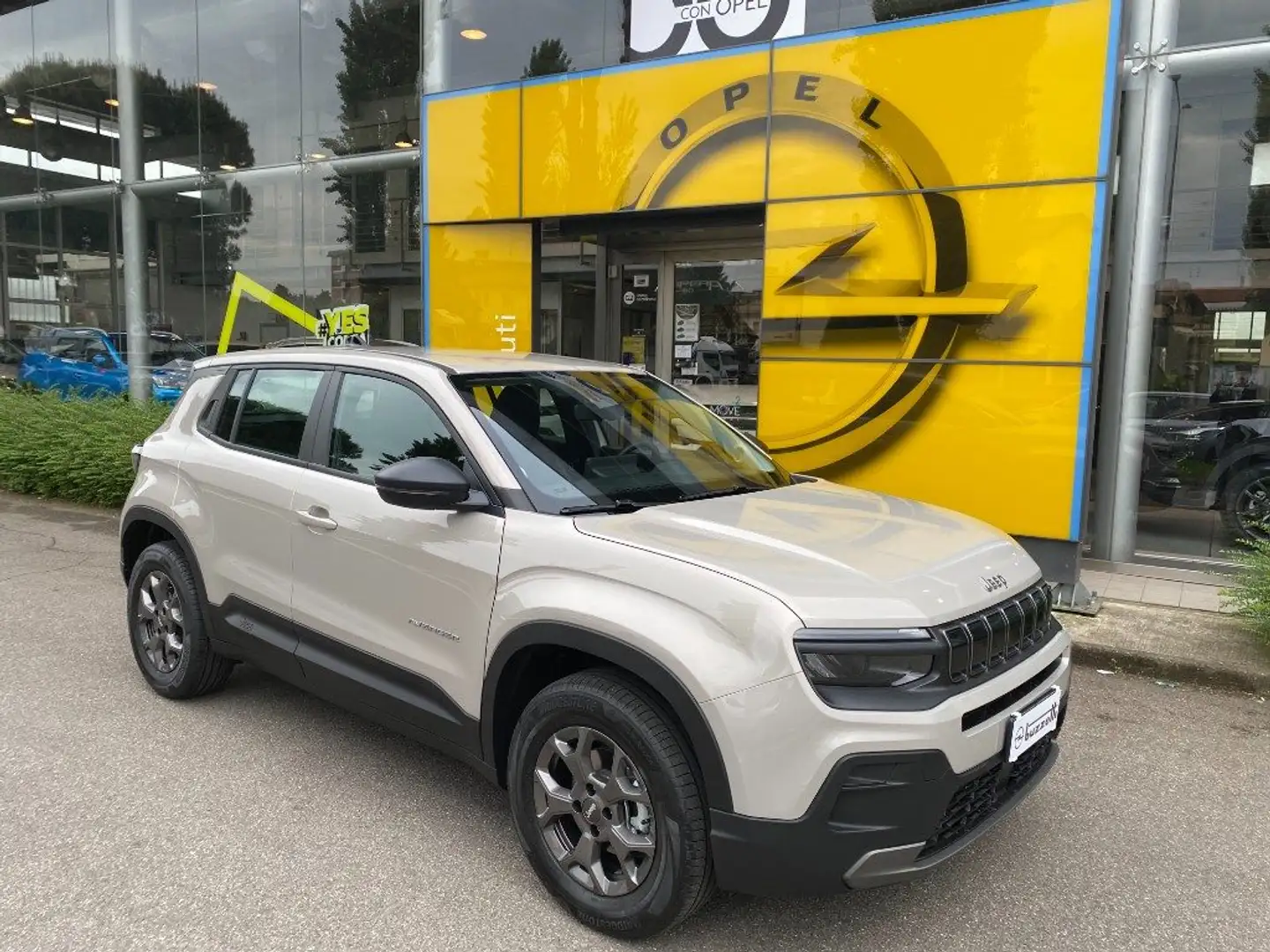 Jeep Avenger 1.2 Turbo Longitude Beige - 1