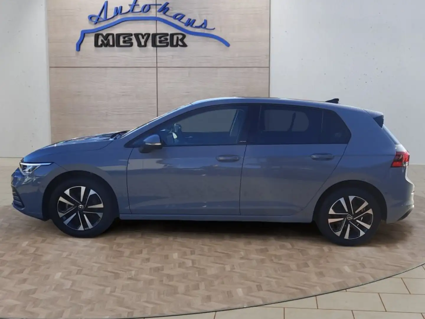Volkswagen Golf VIII 1.0 TSI United Navi/LED/ACC/WP/Allwetter Gris - 2