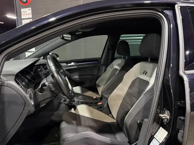 Volkswagen Golf view 14
