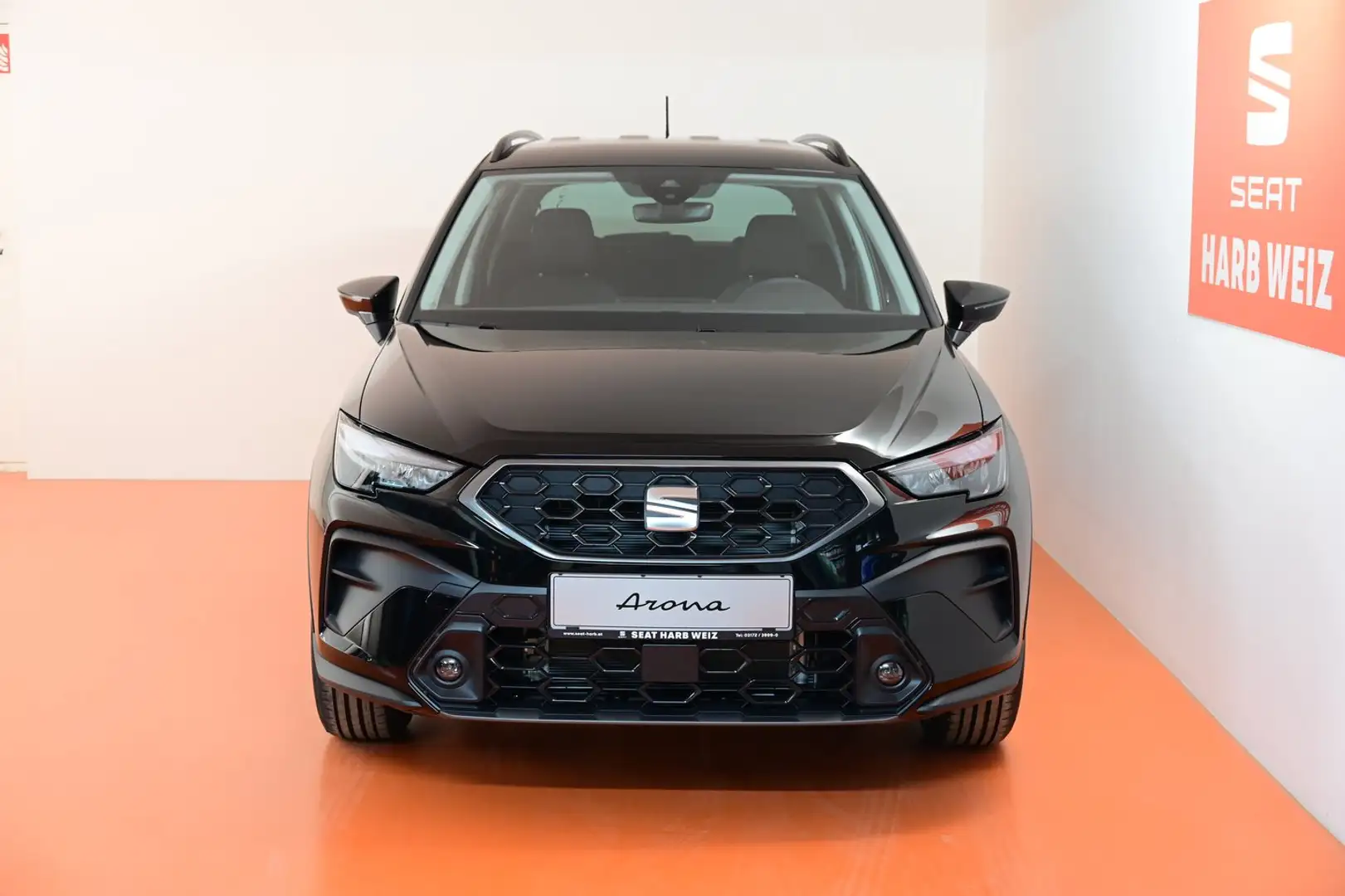 SEAT Arona Reference 1.0 TSI Schwarz - 2