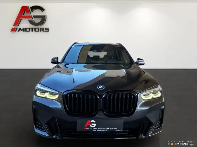 BMW X3 view 2