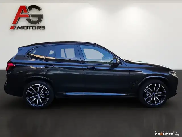 BMW X3 view 5