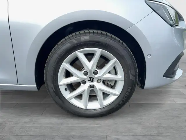 Seat Leon view 7