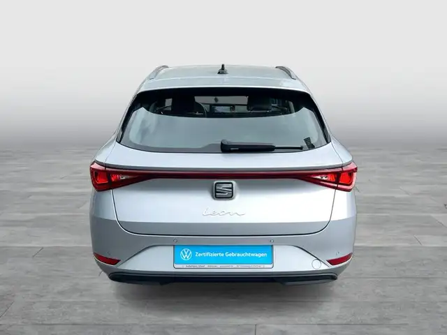 Seat Leon view 4