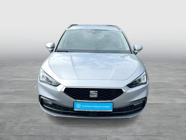 Seat Leon view 8