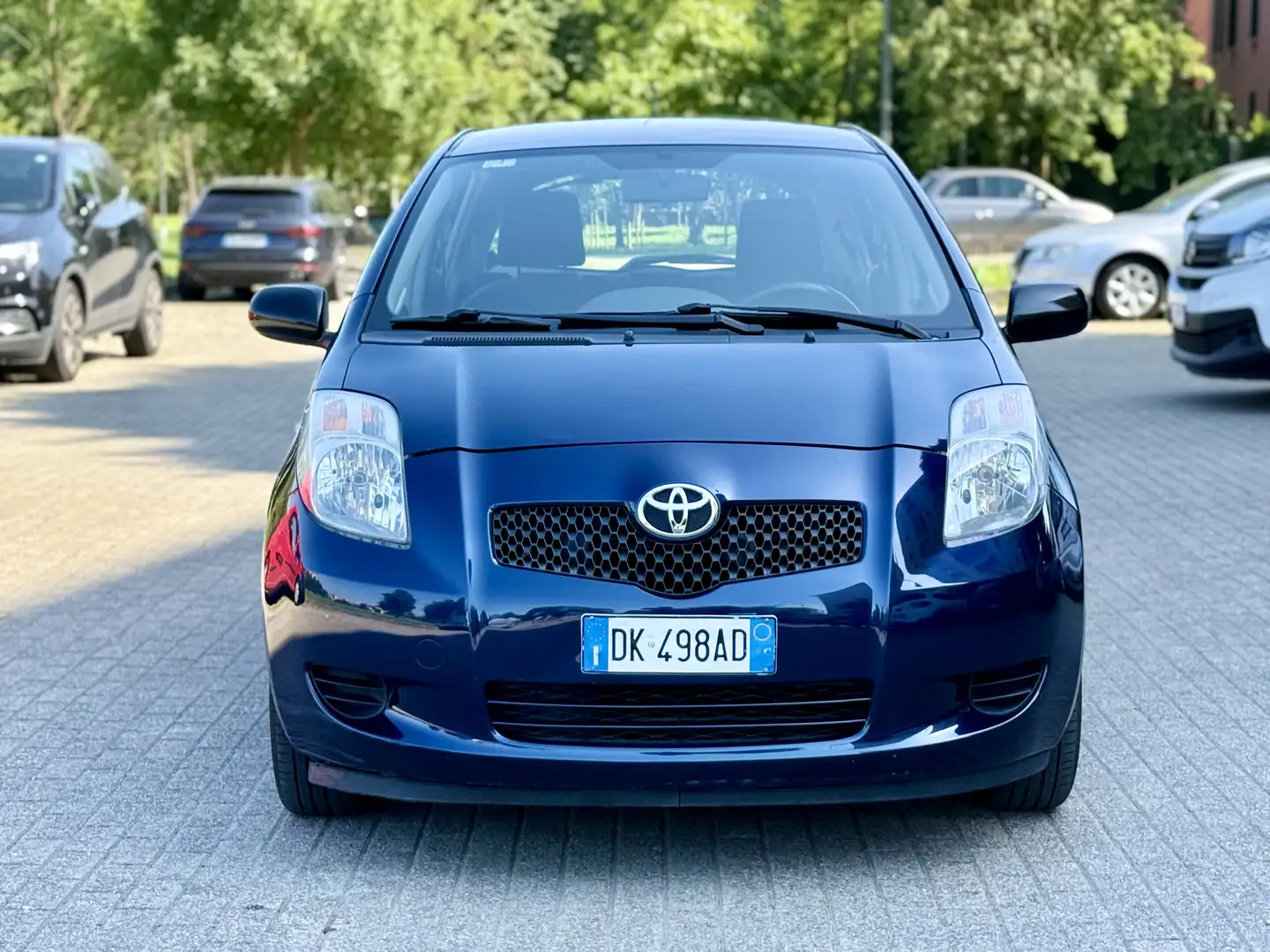 Toyota Yaris 5p 1.0 Benzina Neopatentati - 2