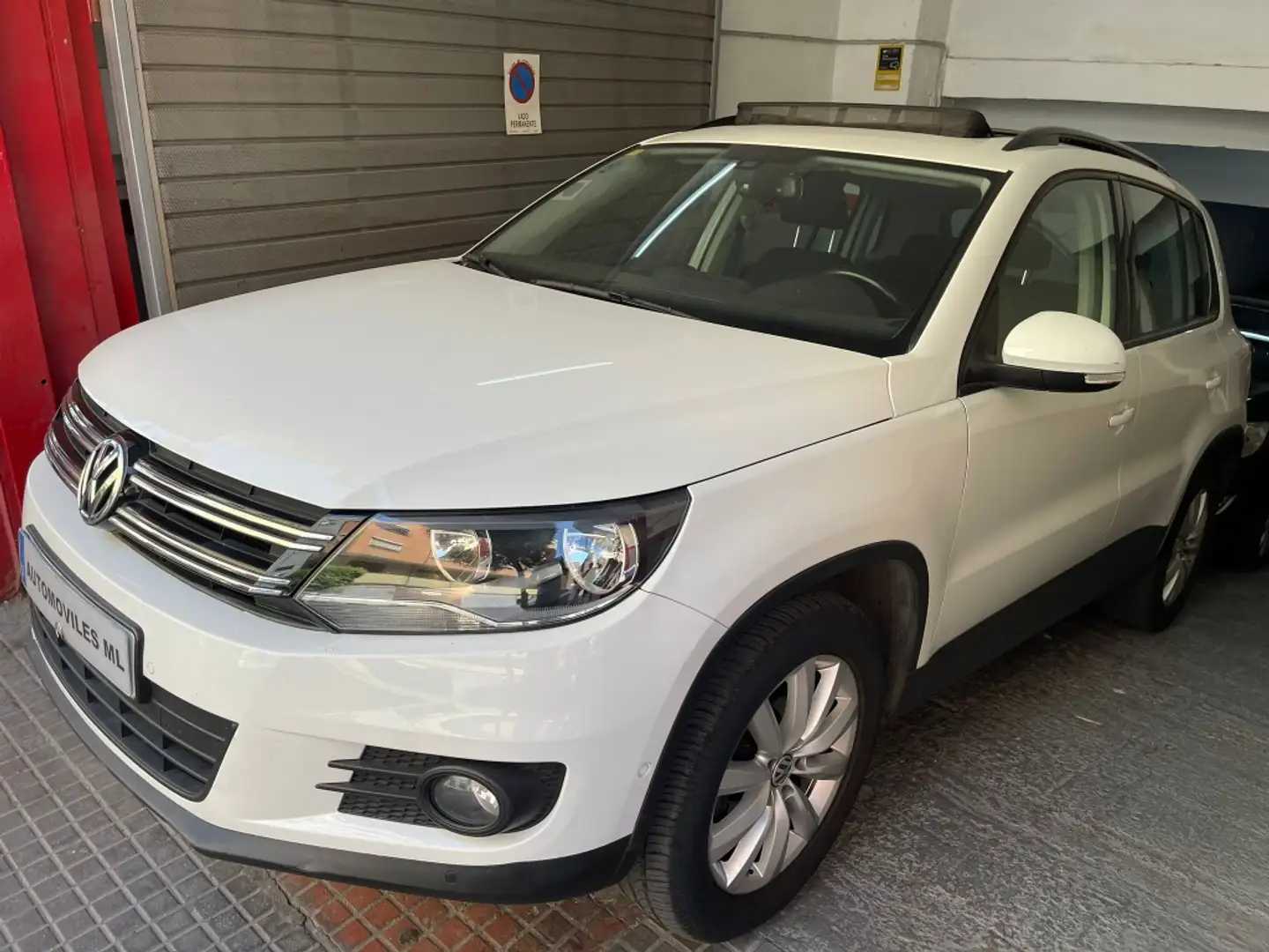 Volkswagen Tiguan 2.0TDI BMT Business 4M 140 - 1