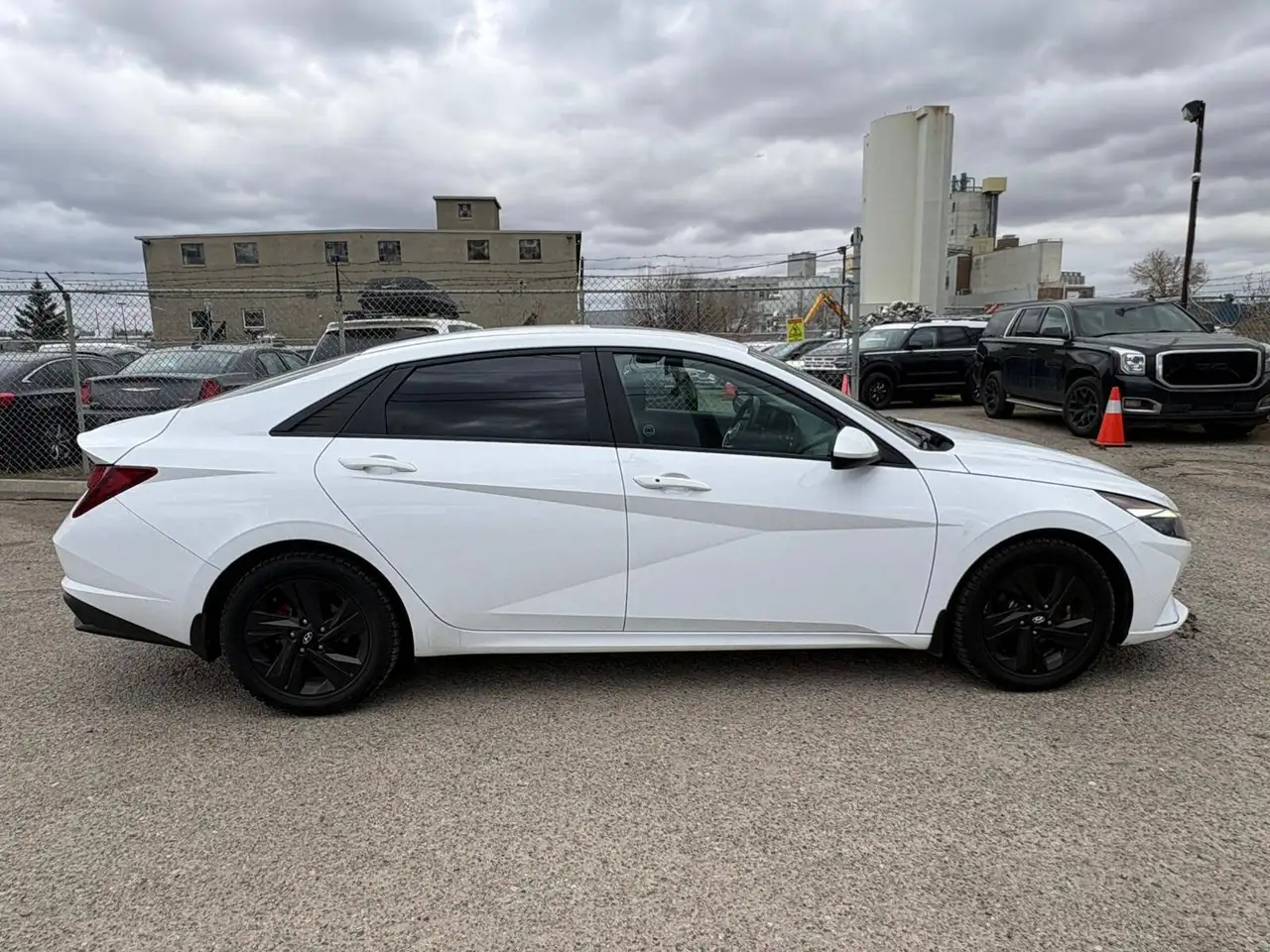 Hyundai ELANTRA снимка Hyundai ELANTRA