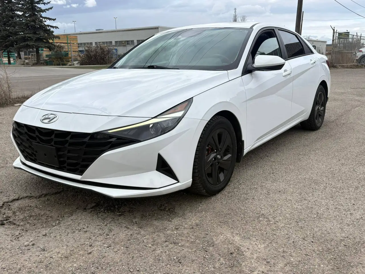 Hyundai ELANTRA снимка Hyundai ELANTRA