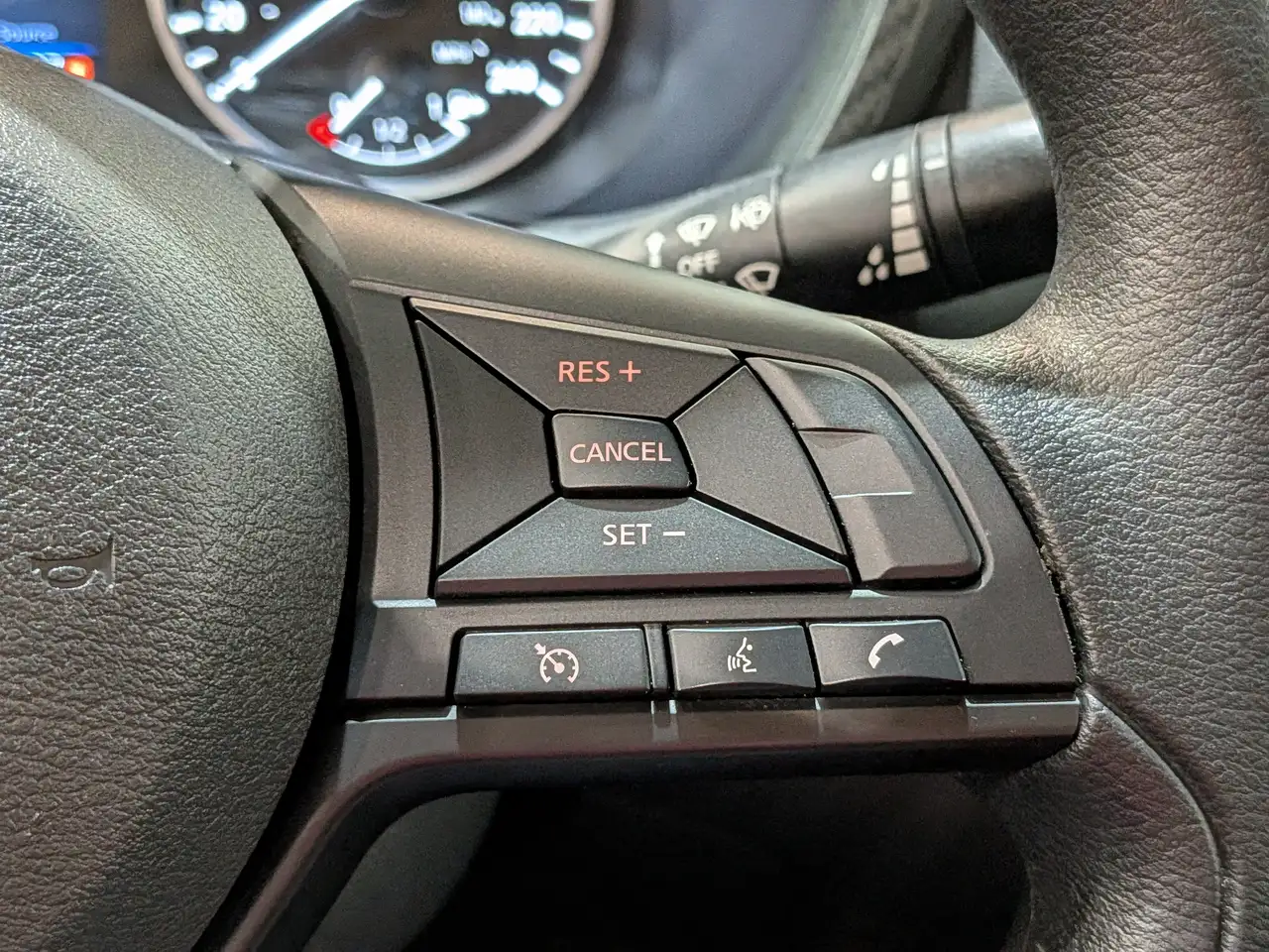 Nissan Sentra снимка Nissan Sentra