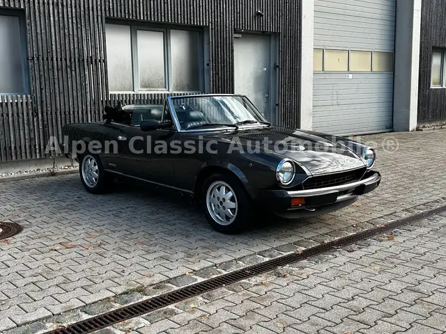 Fiat 124 Spider Radio, Restauriert