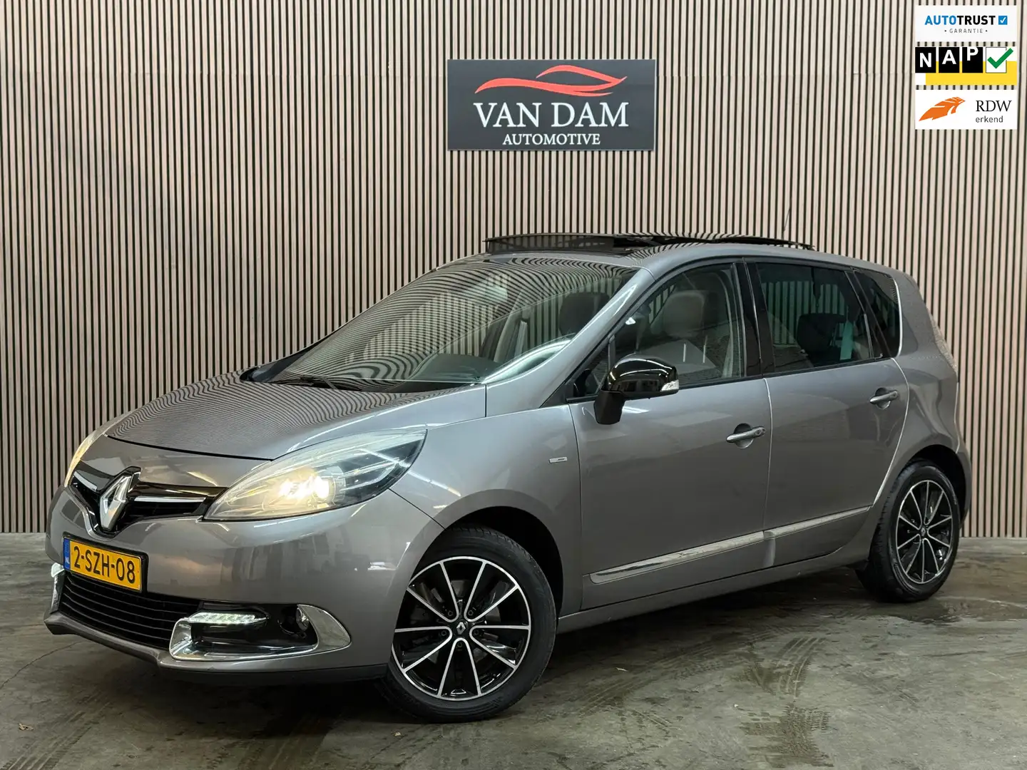 Renault Scenic 1.2 TCe Bose 2014 NAP PANO NAVI CRUISE TREKHAAK Gris - 1