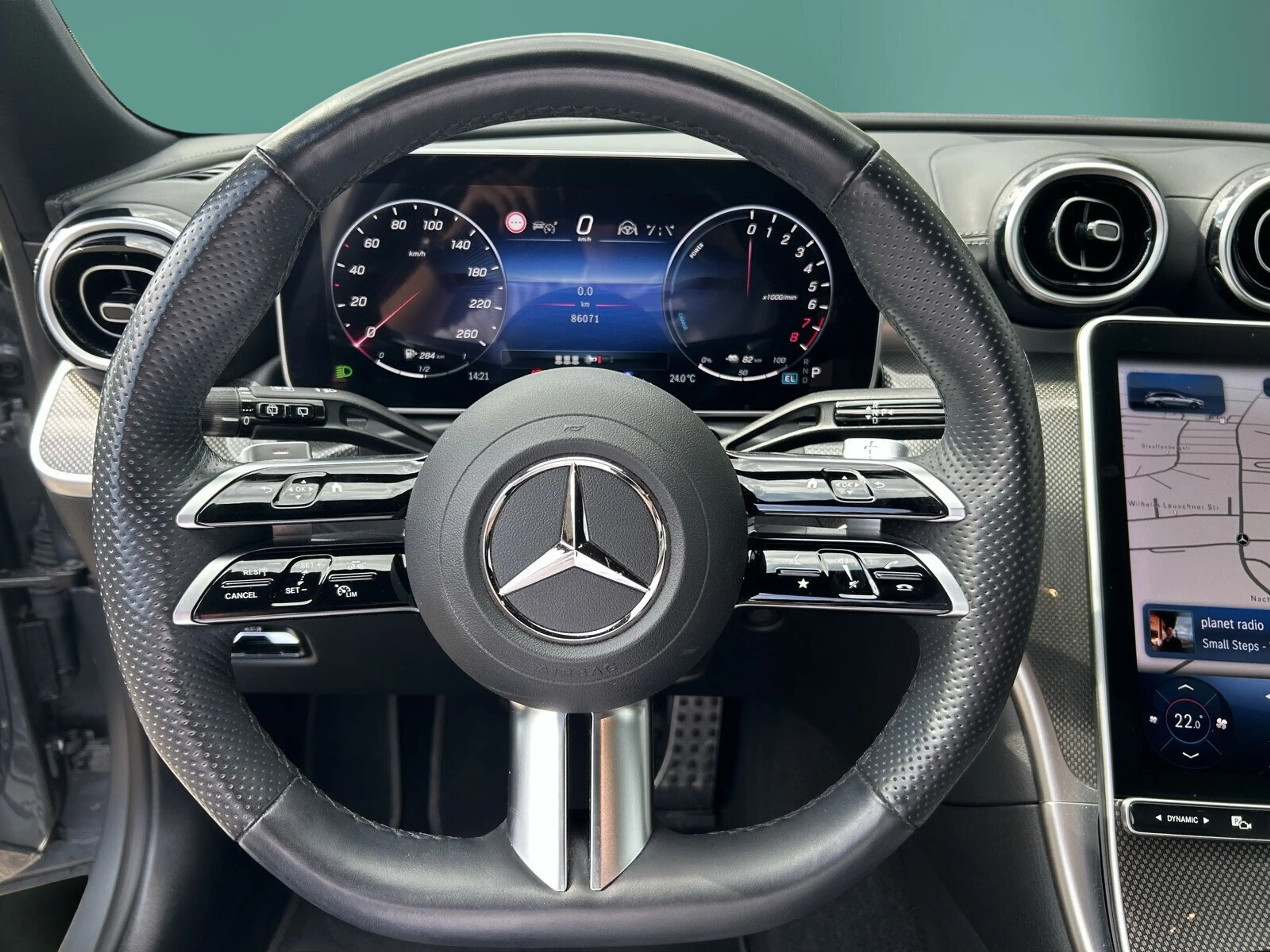 Mercedes-Benz C 300 C 300 e T AMG*NIGHT*AHK*360*DISTR*KEYL*DIGITAL* — photo 13