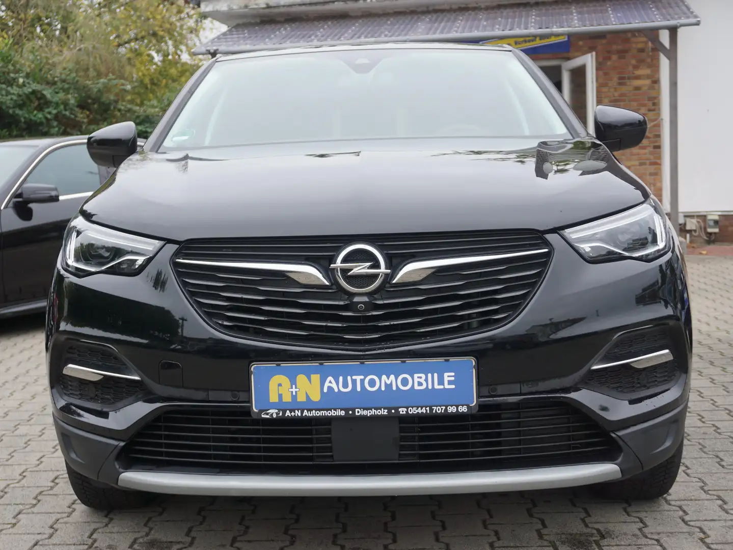 Opel Grandland X Dynamic 1.6 /EURO6/Scheckheftgepflegt/TOP Gepflegt Schwarz - 2
