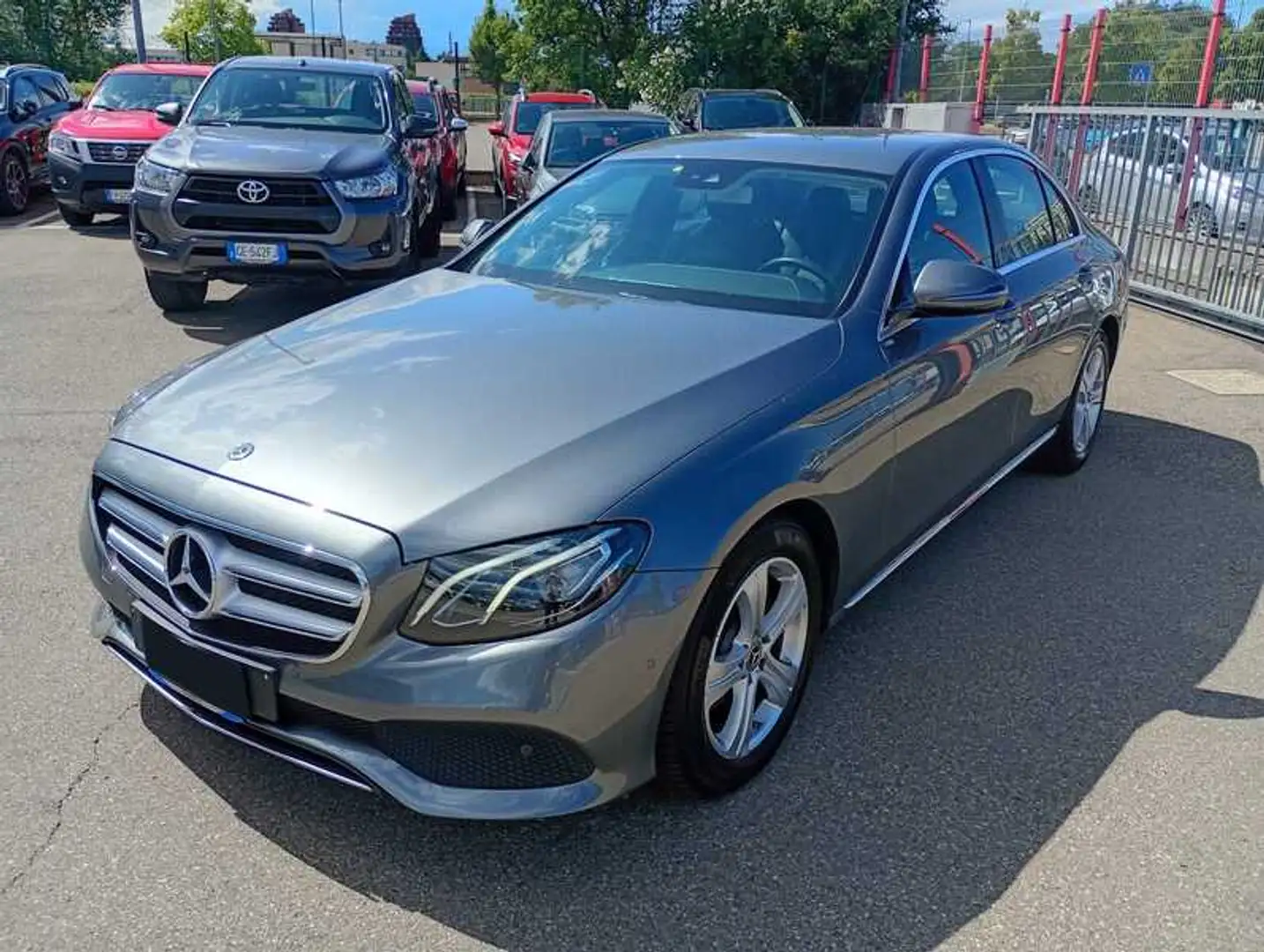 Mercedes-Benz E 200 d Premium Plus Auto Gris - 1