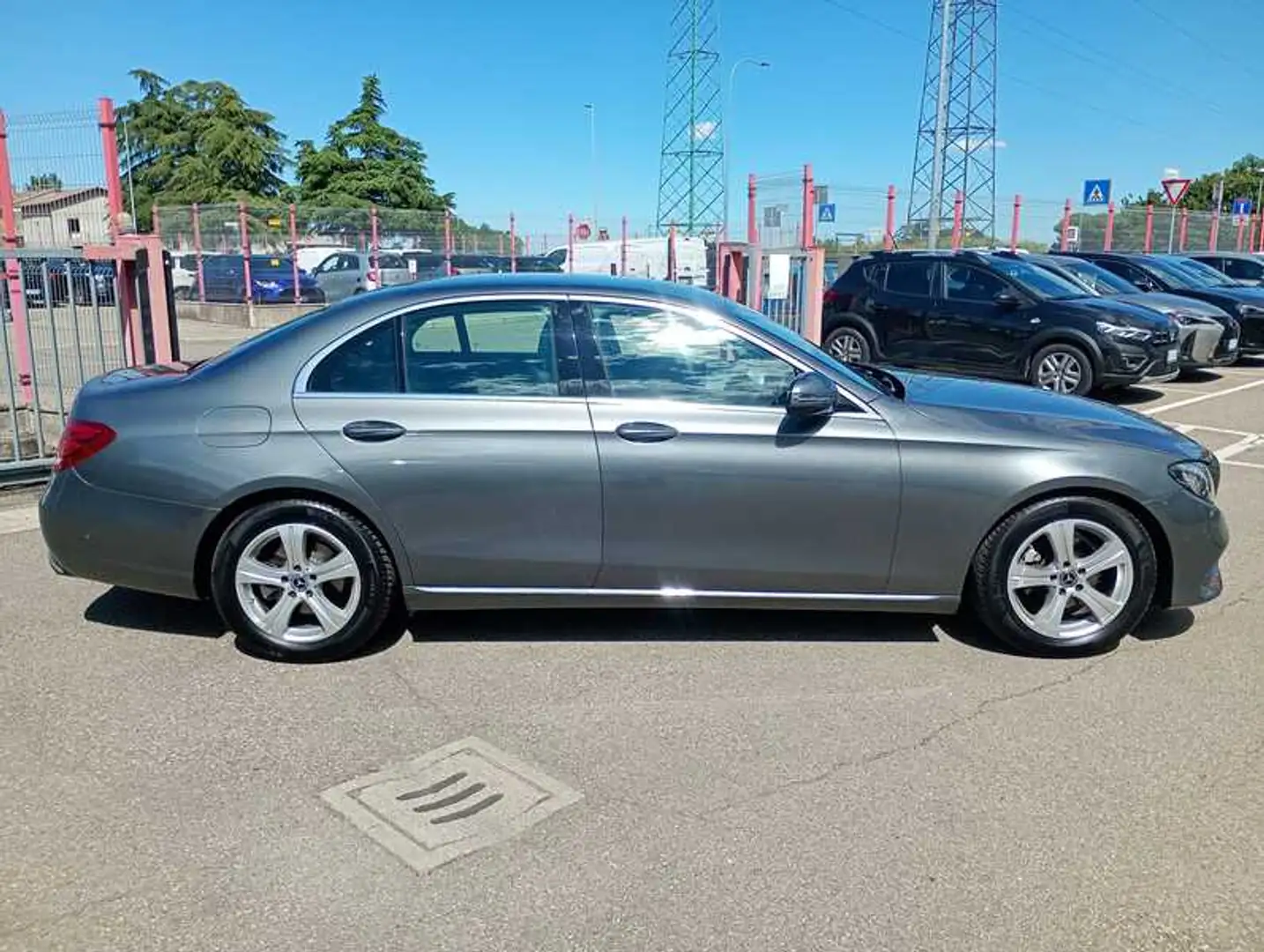 Mercedes-Benz E 200 d Premium Plus Auto Gris - 2