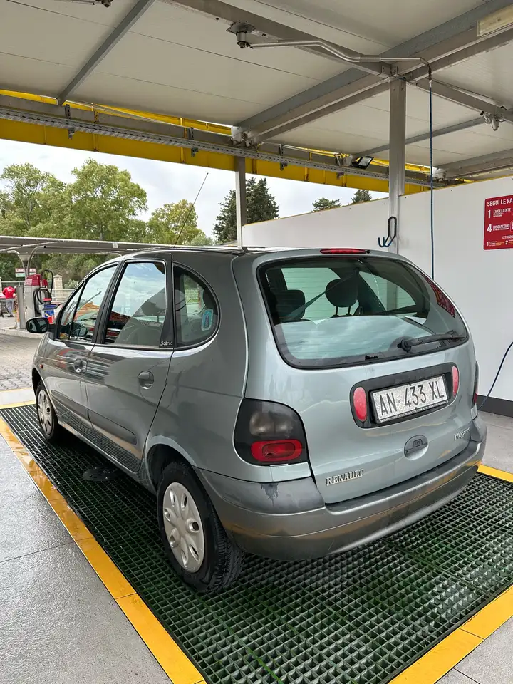 Renault Scenic 1.6 RT, foto 2