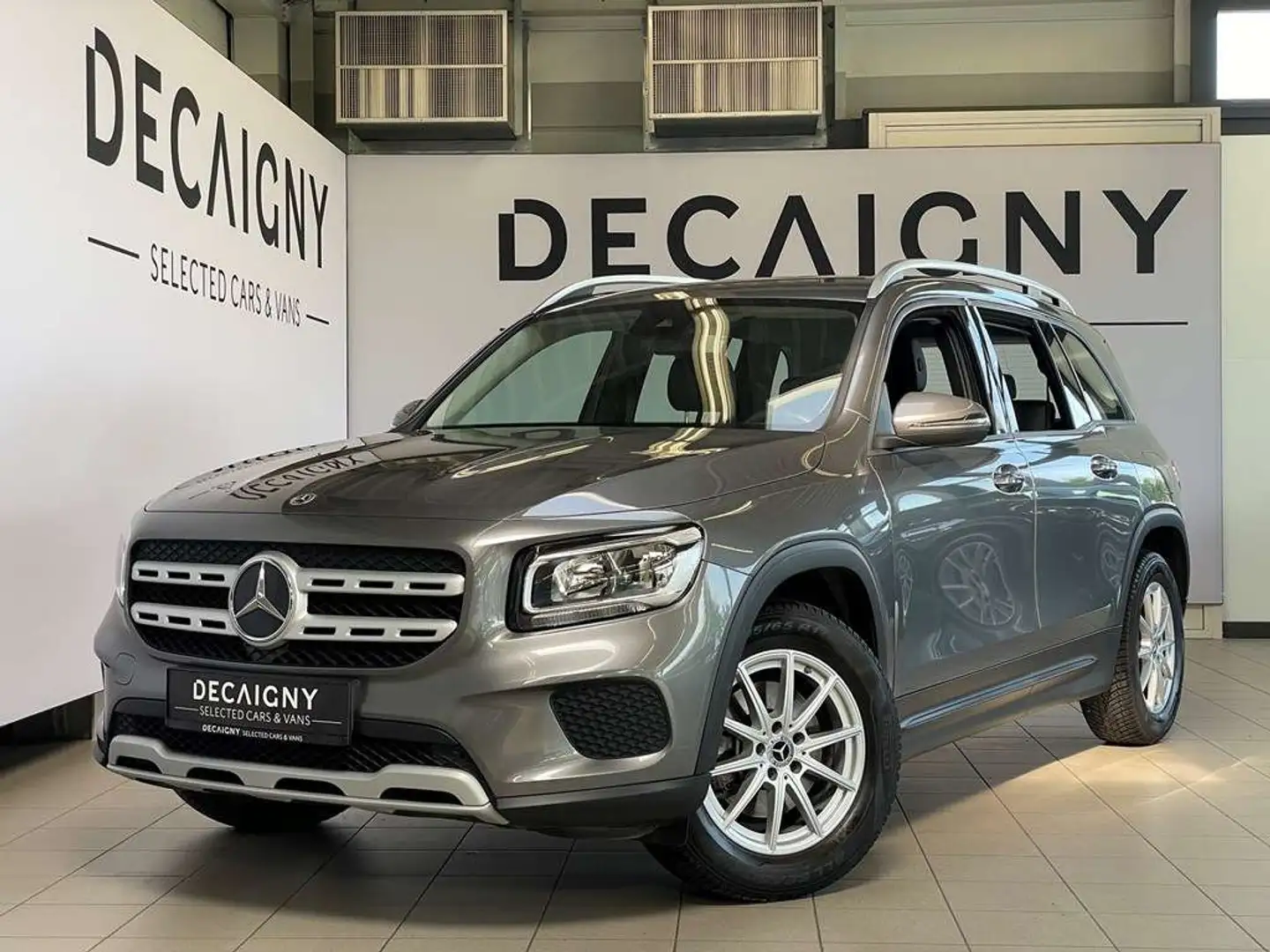 Mercedes-Benz GLB 180 DCT *Navigatie*Camera*Digital Cockpit Gris - 1