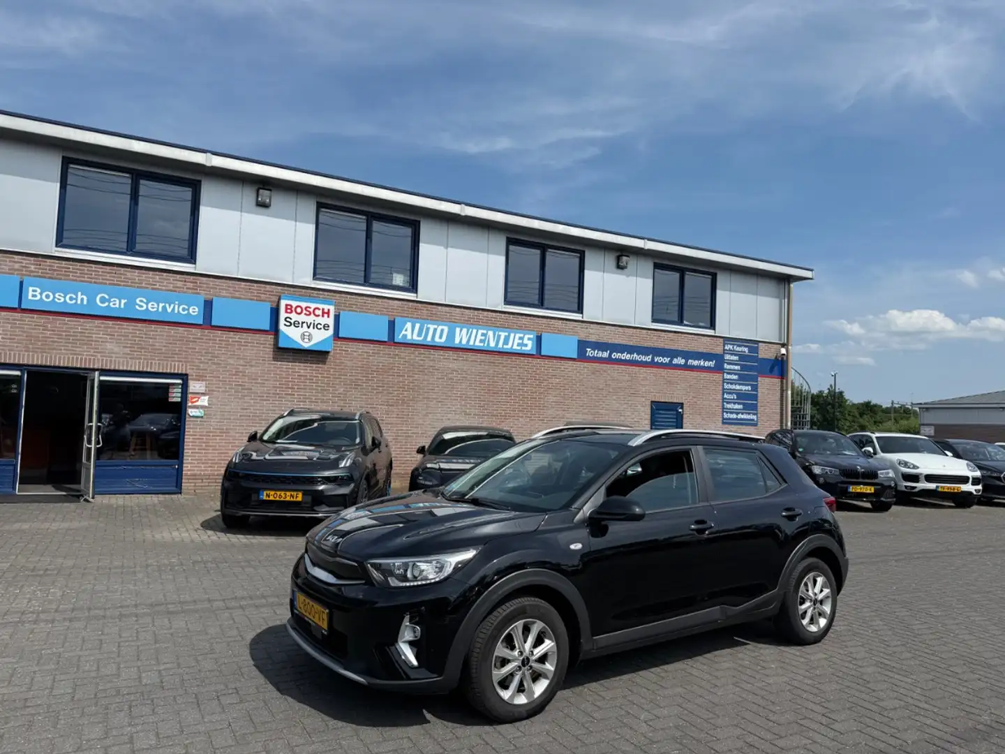 Kia Stonic 1.0 T-GDi MHEV | DynamicLine | Airco-ECC | Carplay Noir - 2