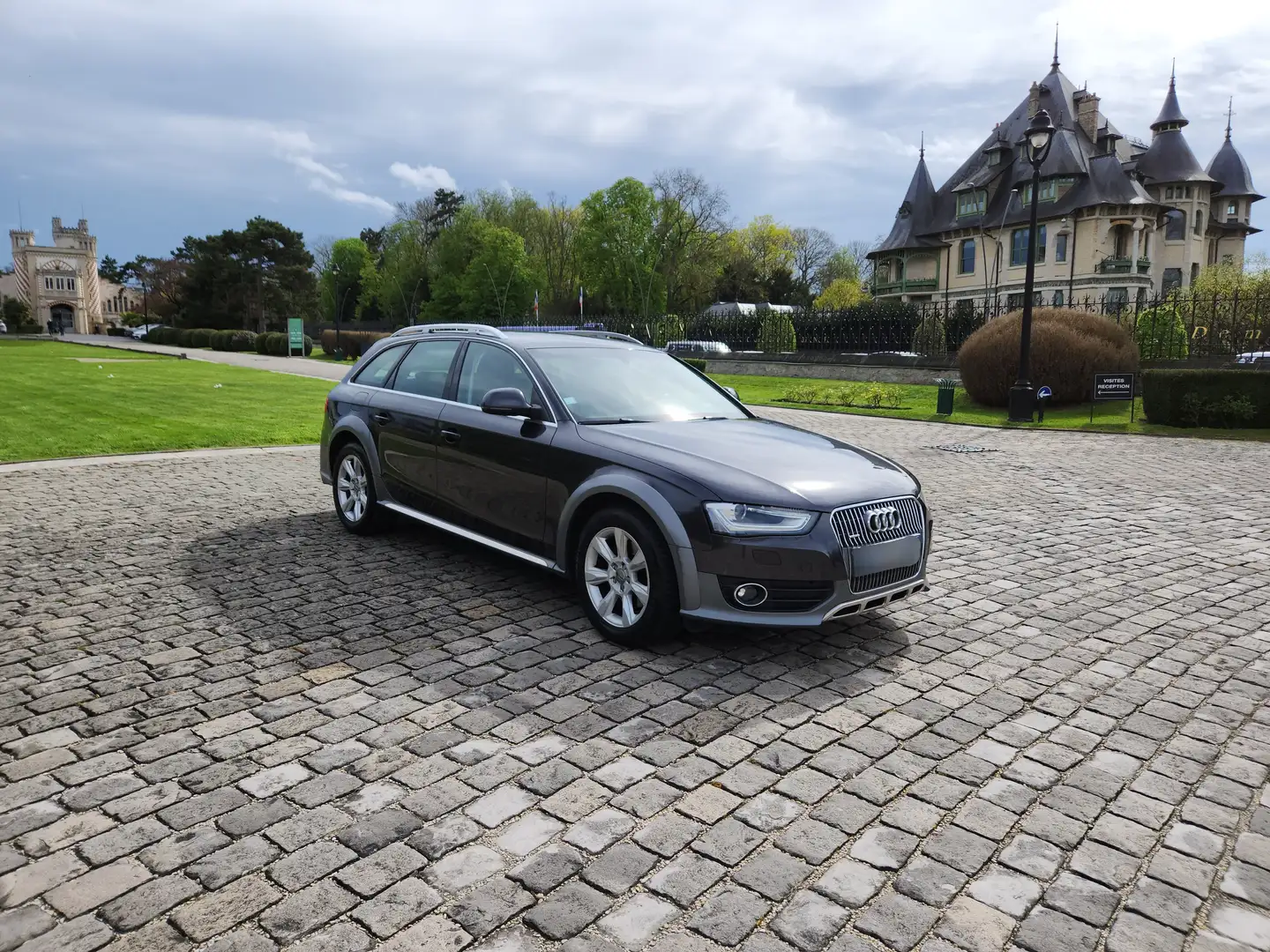 Audi A4 allroad Quattro 2.0 TFSI 211 Ambition Luxe Siyah - 2