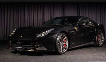 Ferrari F12 Berlinetta | 19,700 km