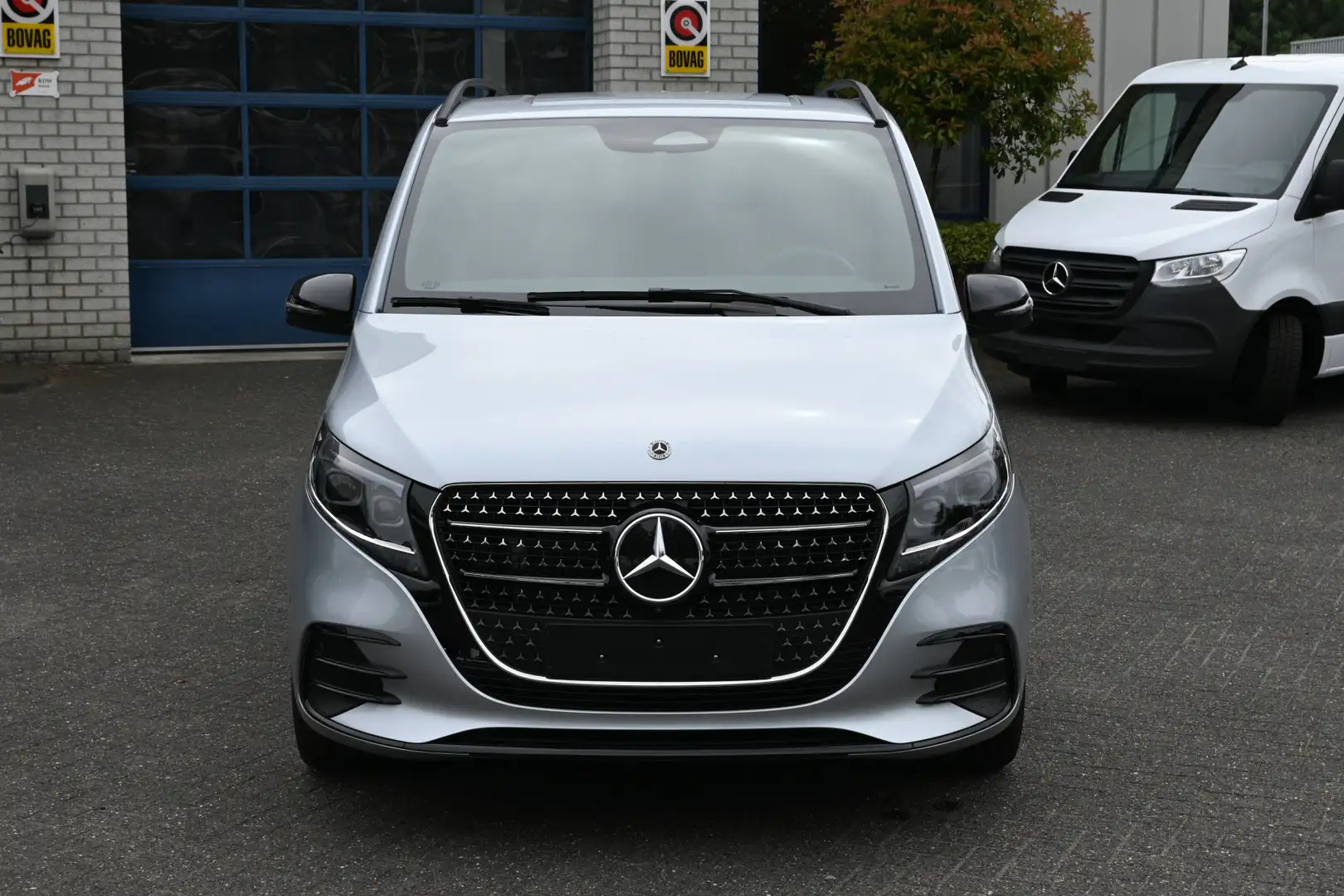 Mercedes-Benz V 250 250d 4-Matic AMG Avantgarde XL Extralang Incl BTW Zilver - 2