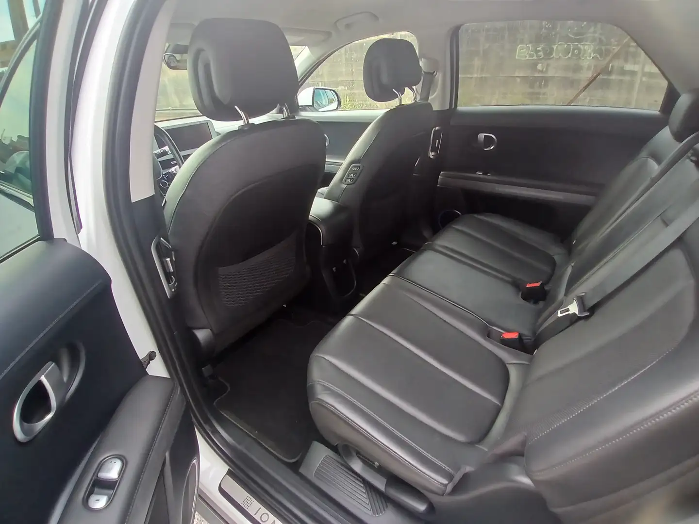 Hyundai IONIQ Ioniq 5 5 72,6 kWh Evolution Re-Charge Pack rwd Bianco - 2