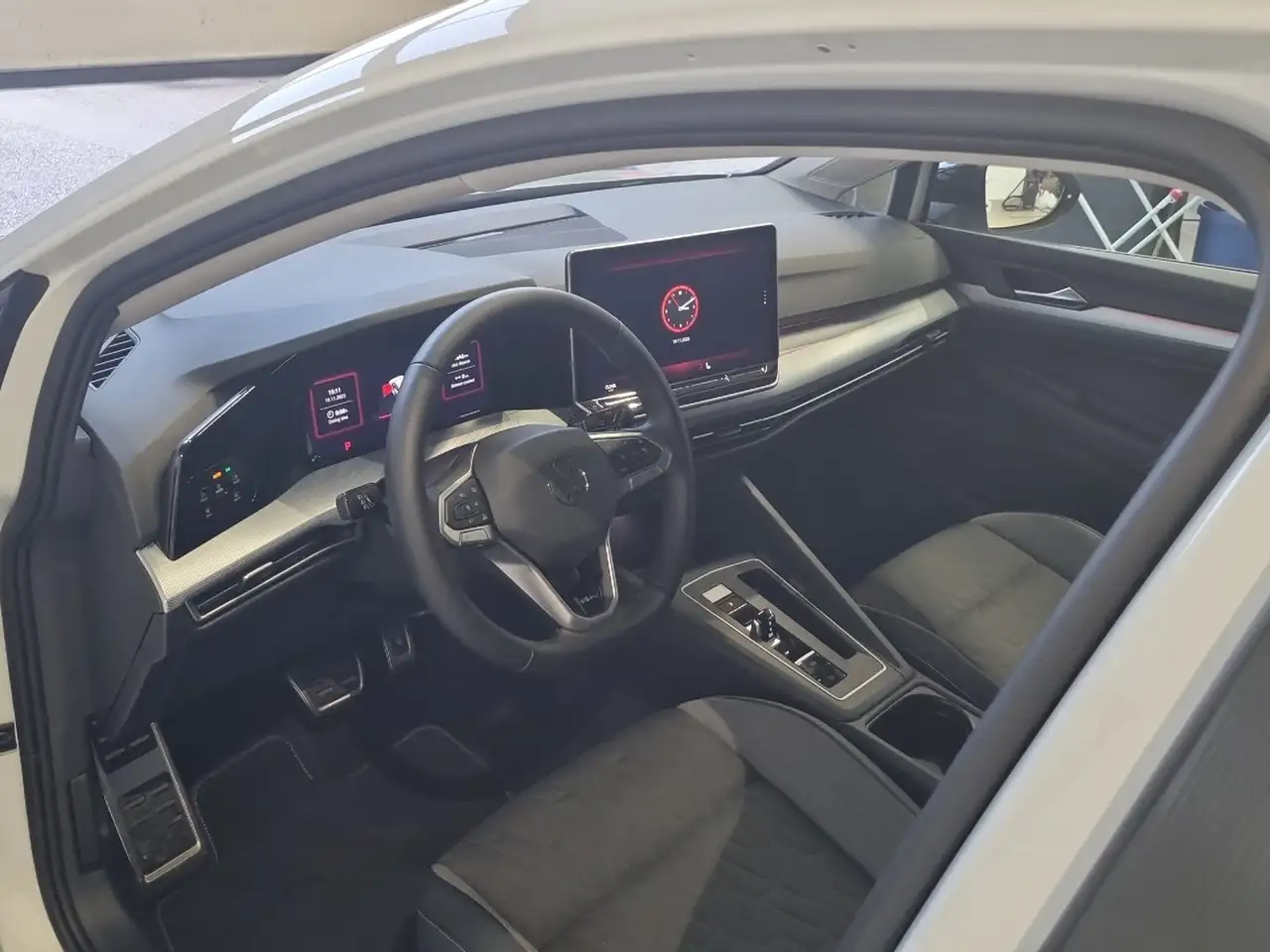 Volkswagen Golf Life mHEV TSI DSG 8