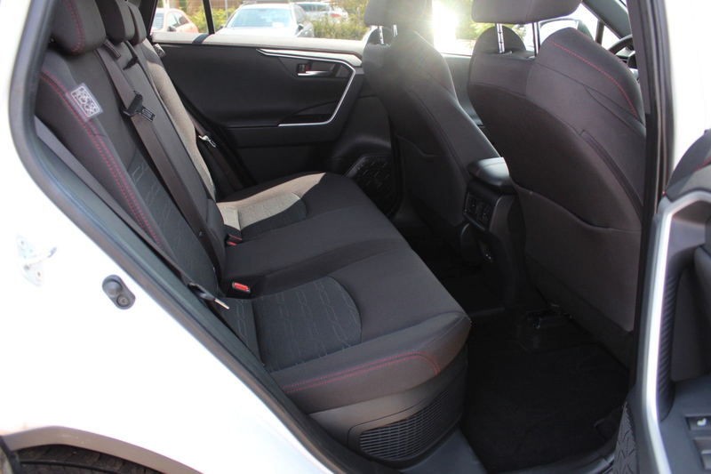 Toyota RAV 4 Plug-in Hybrid* 4x4*LED*ACC*Park-Assistent — photo 6