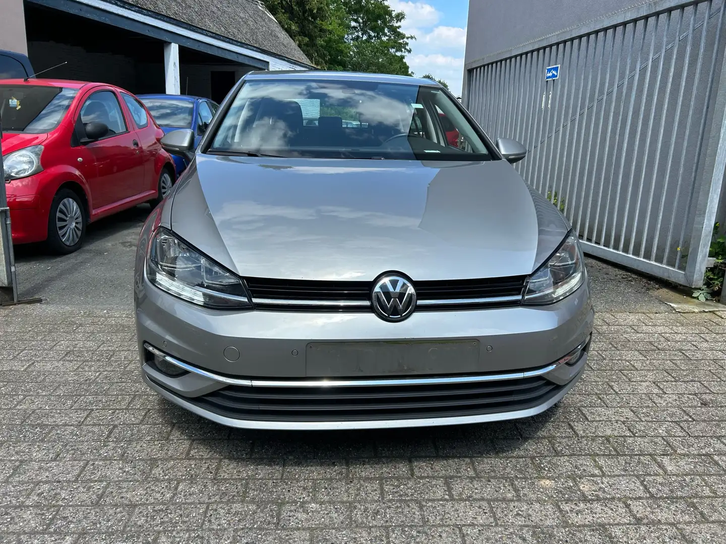 Volkswagen Golf 1.0 TSI BMT Comfortline 12 mois de garantie Gris - 1