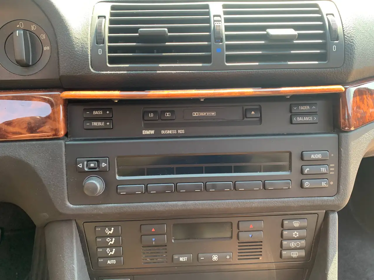 BMW 523i, foto 11