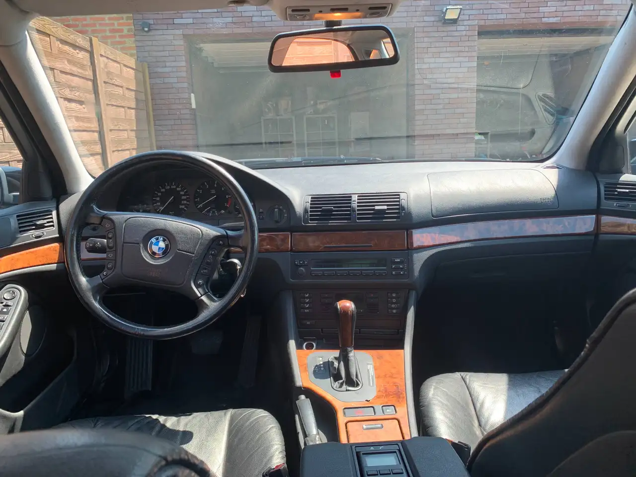 BMW 523i, foto 5