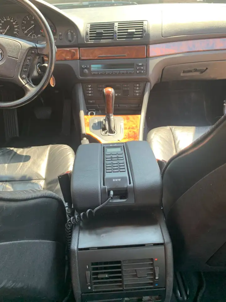 BMW 523i, foto 6