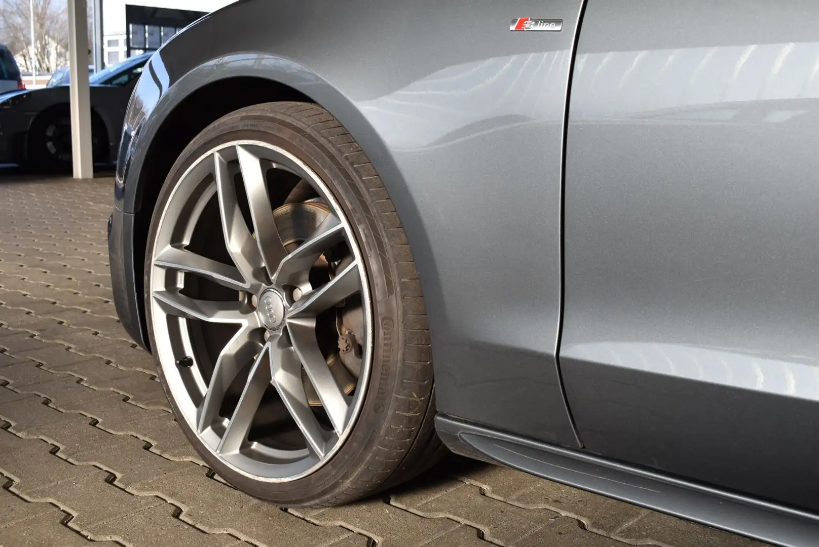 Audi A5 A5 Cabriolet 3.0 TDI quattro S-Line 20 Zoll Navi Gris - 2