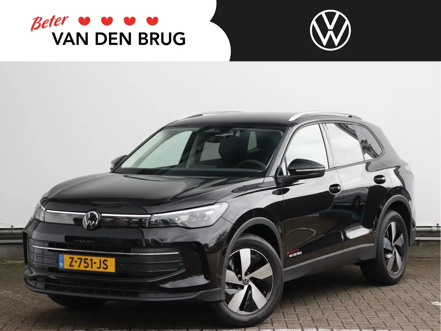 Volkswagen Tiguan 1.5 eTSI Life Edition 150pk DSG | Dodehoekdetectie Zwart - 1