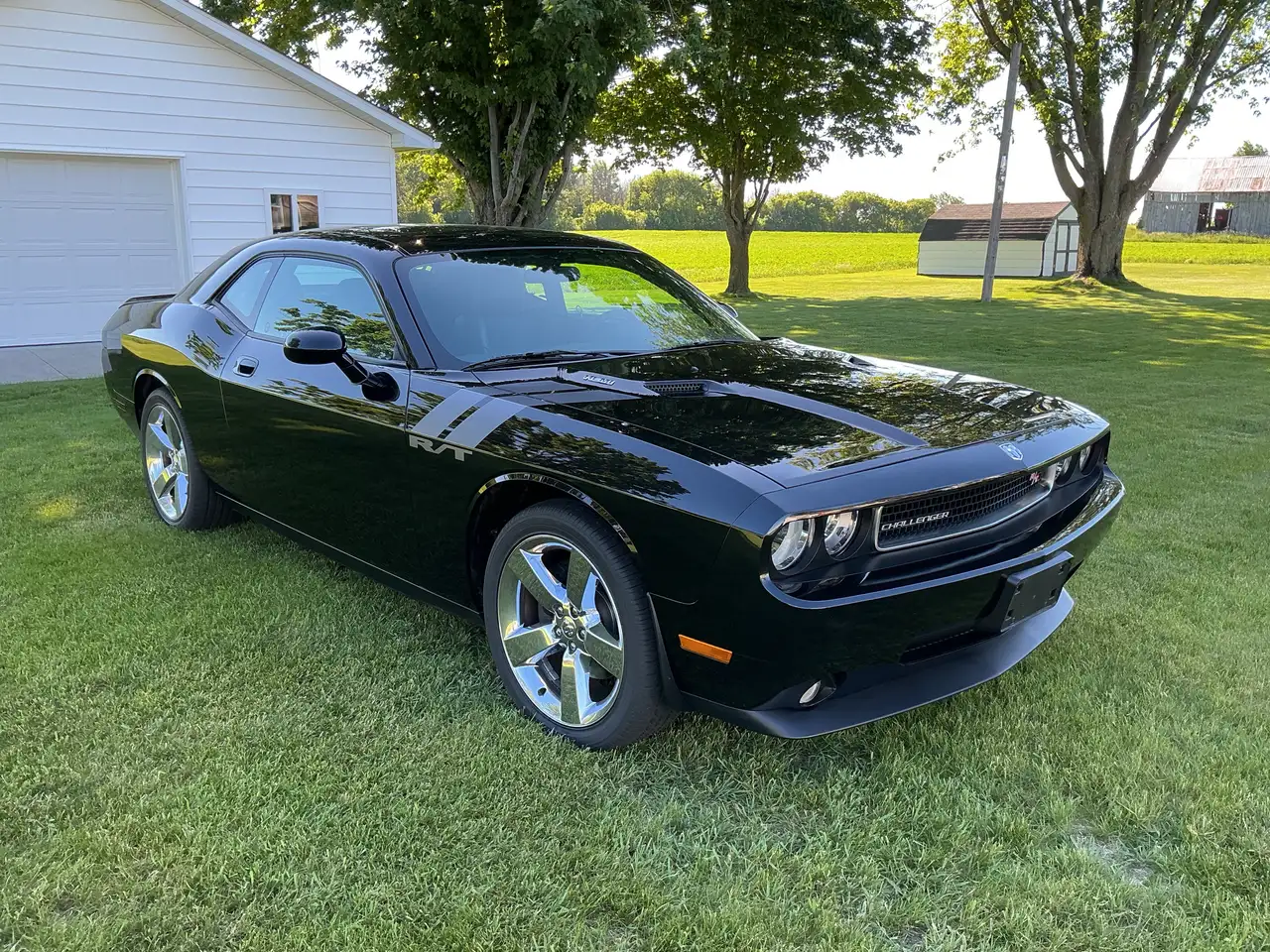 Dodge Challenger photo Dodge Challenger